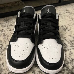 Black White Grey Jordan 1 Low